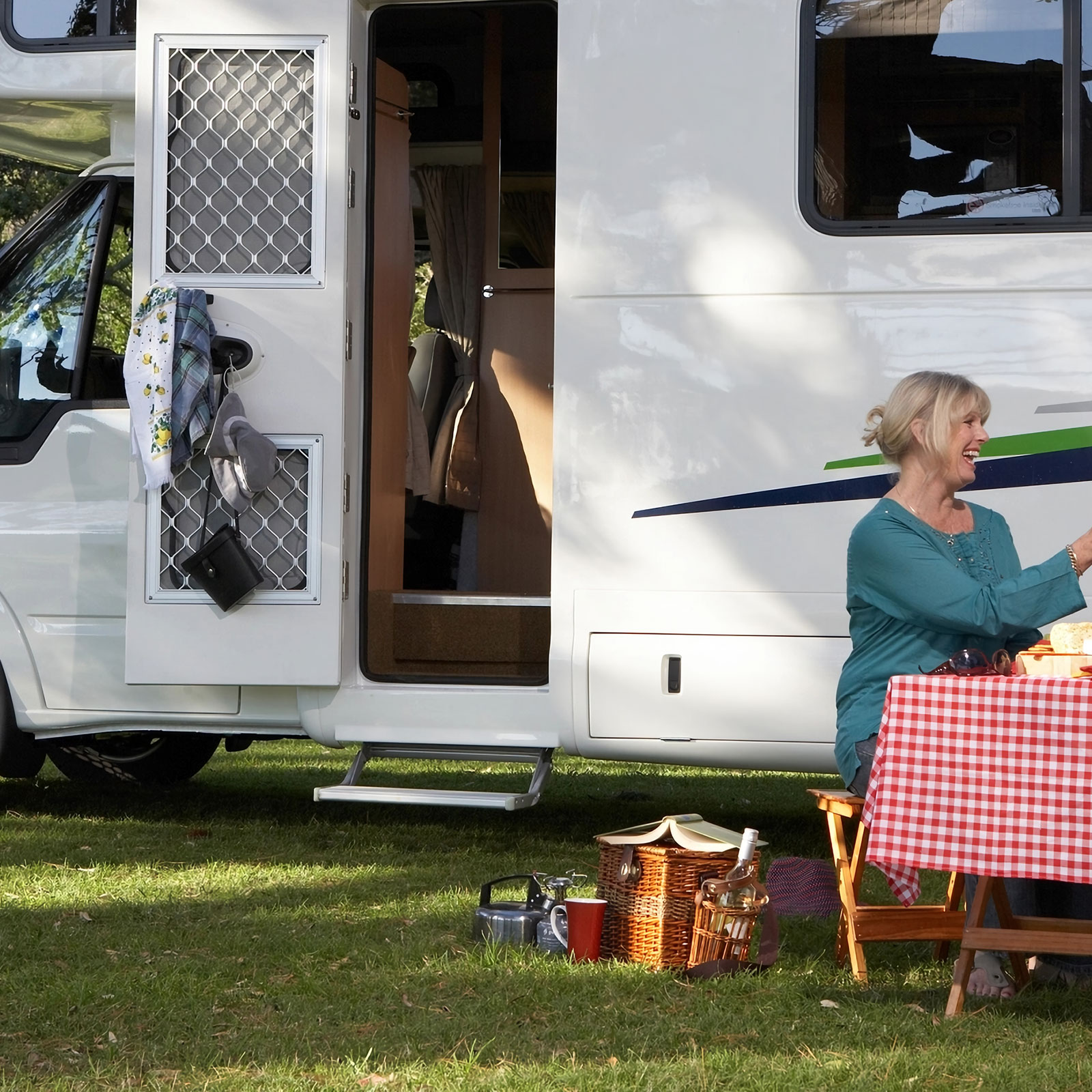 Wheels RV Camper Steps Compact One-Hand Expand or Collapse Manual Single Drop Down Steps Metal Solid RV Stairs Folding Stable Ladders Outdoor Mobile Home Step Stool for Travel Camping Trailers Wheels RV Camper Steps Compact One-Hand Expand or Collapse Manual Single Drop Down Steps Metal Solid RV Stairs Folding Stable Ladders Outdoor Mobile Home Step Stool for Travel Camping Trailers